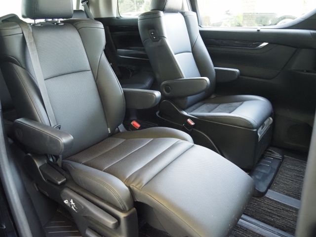 TOYOTA VELLFIRE  HYBRID 4WD 2019