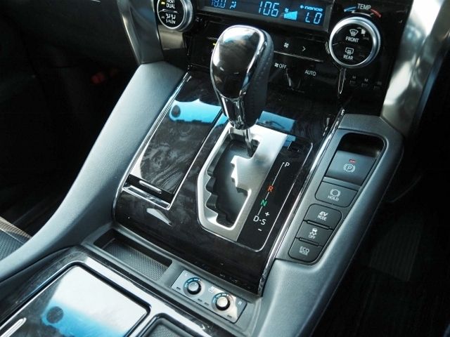 TOYOTA VELLFIRE  HYBRID 4WD 2019