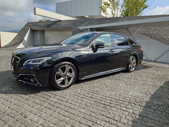 TOYOTA CROWN sedan hybrid 2018