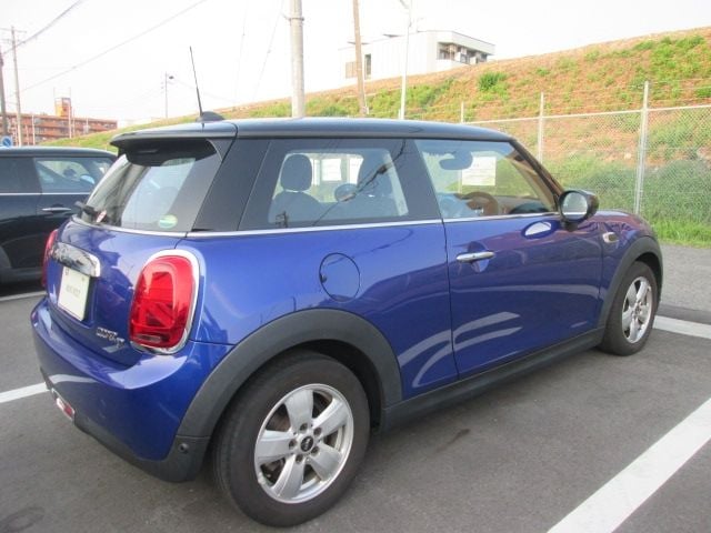 BMW MINI COOPER D 2021