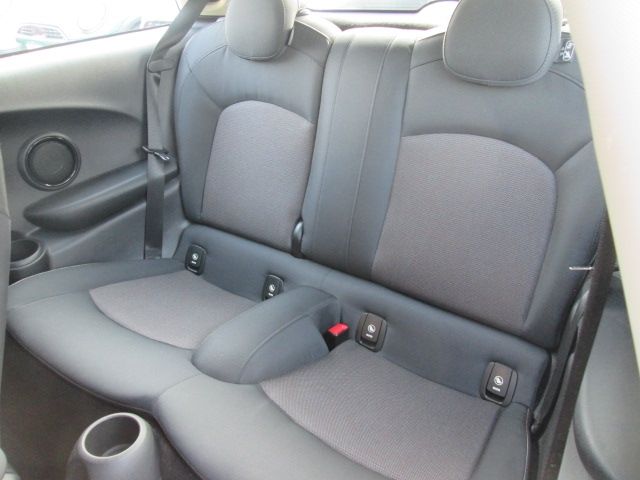 BMW MINI COOPER D 2021