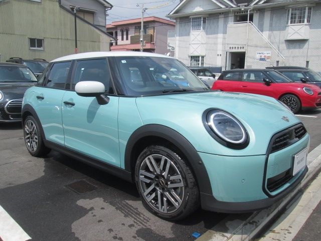 BMW MINI COOPER 5DOOR 2025