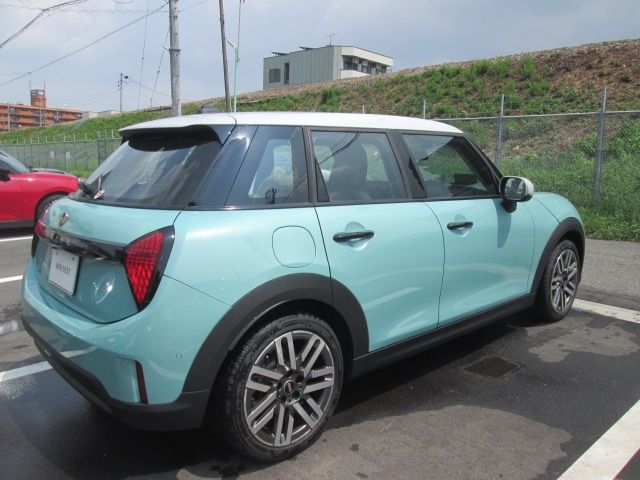 BMW MINI COOPER 5DOOR 2025