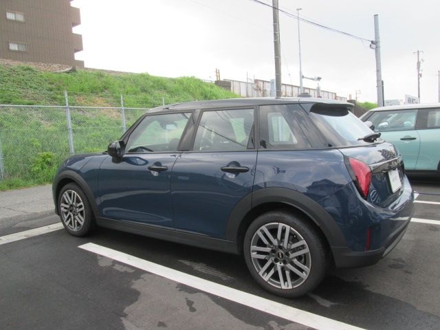 BMW MINI COOPER 5DOOR 2025