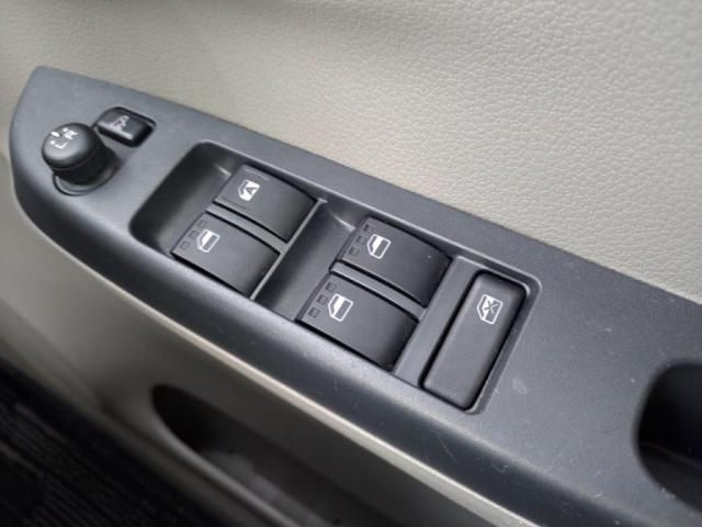 DAIHATSU MIRA e:S 2016