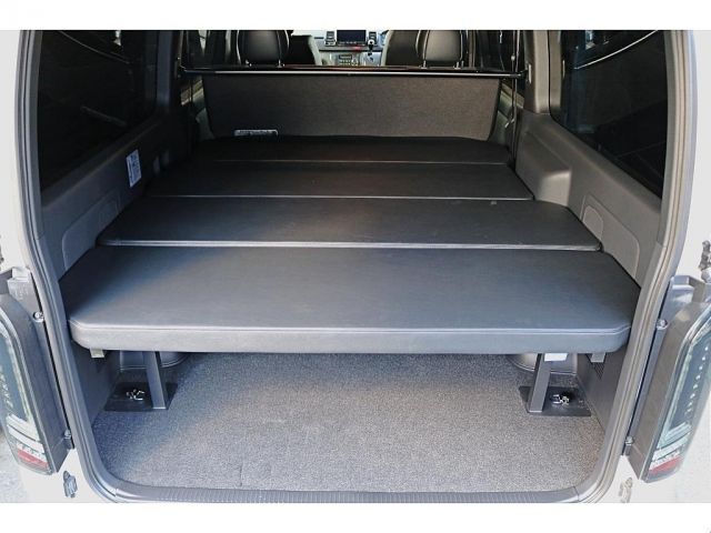 TOYOTA HIACE van 2WD 2024