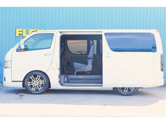 TOYOTA HIACE van 2WD 2024