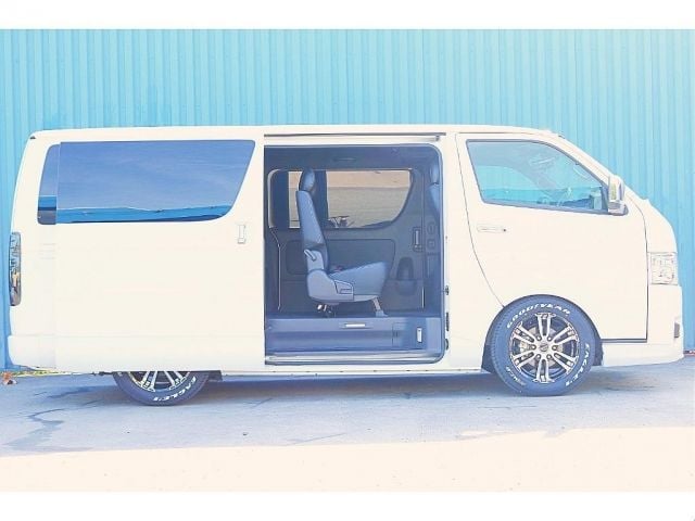TOYOTA HIACE van 2WD 2024