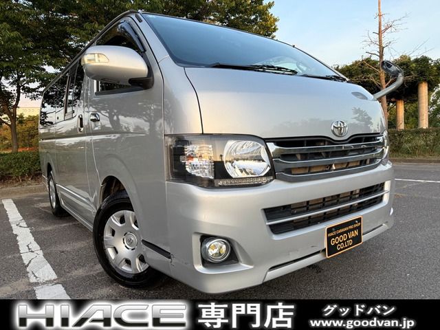 TOYOTA HIACE van 4WD 2011