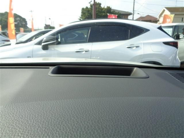 TOYOTA HARRIER HYBRID 2024