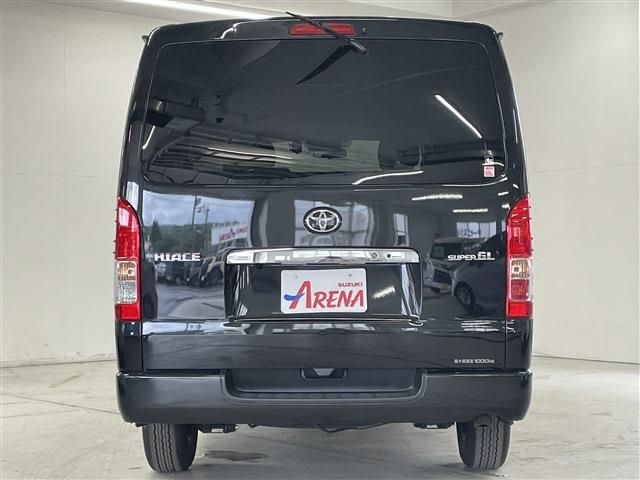 TOYOTA HIACE van 4WD 2021