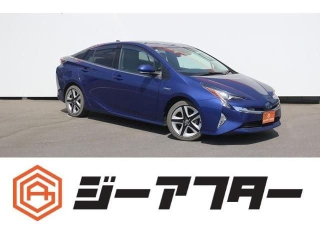 TOYOTA PRIUS 2016 