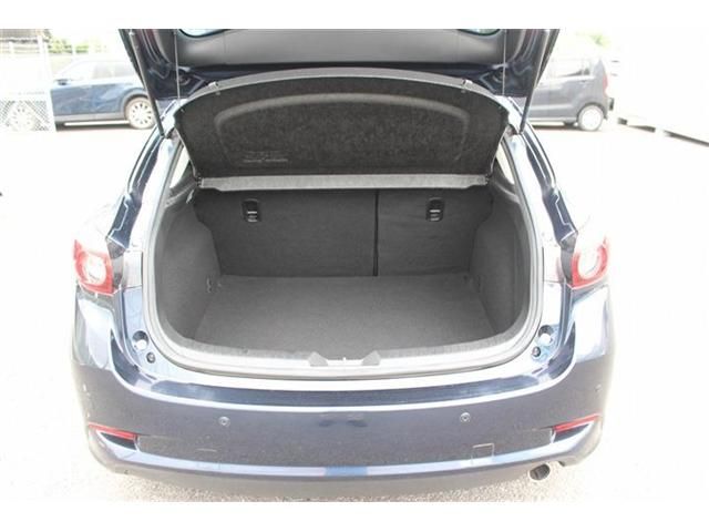 MAZDA AXELA SPORTS 2016