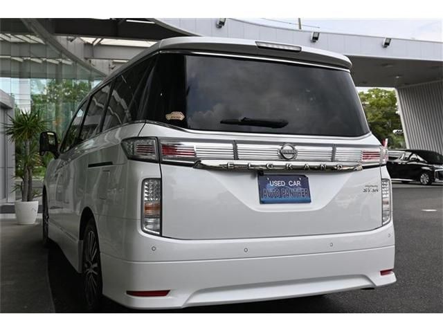 NISSAN ELGRAND  4WD 2023