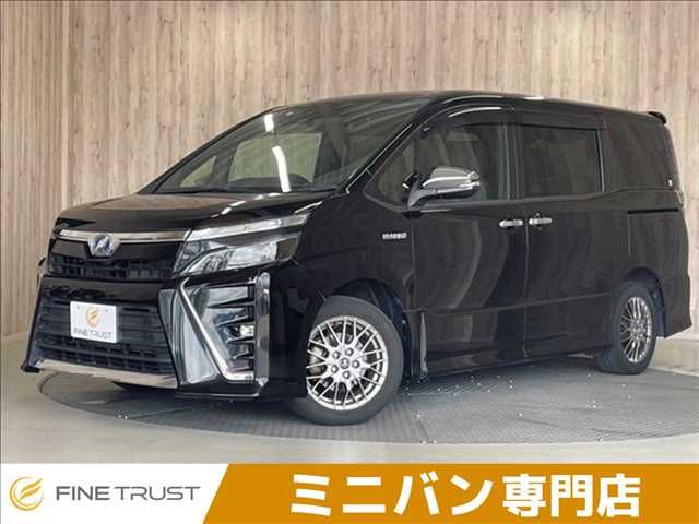 TOYOTA VOXY HYBRID 2018