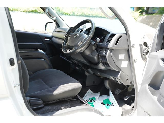 TOYOTA HIACE van 2WD 2014