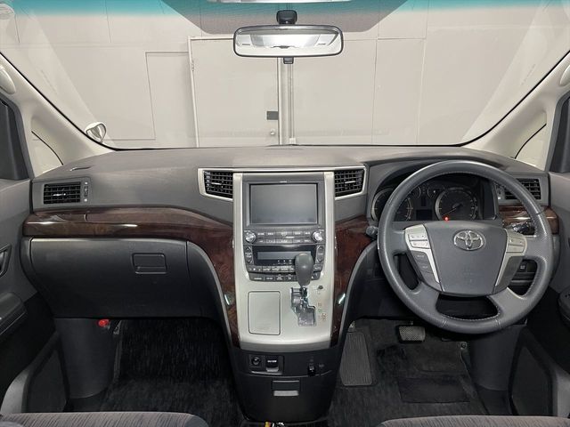 TOYOTA ALPHARD 2012
