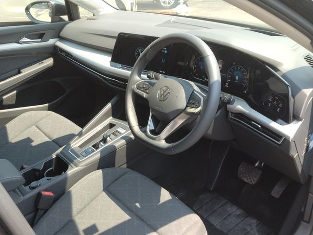 VOLKSWAGEN VOLKSWAGEN GOLF 2023