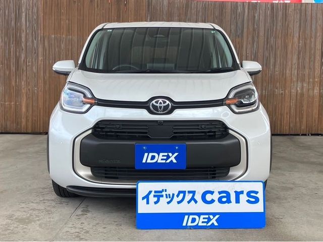 TOYOTA SIENTA HYBRID 2024