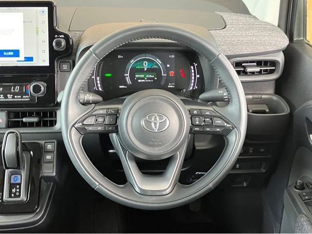 TOYOTA SIENTA HYBRID 2024