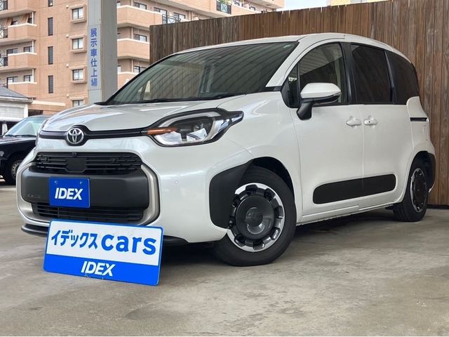 TOYOTA SIENTA HYBRID 2024
