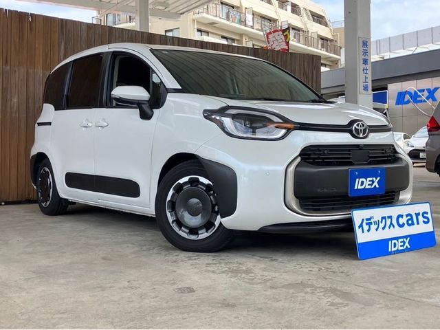TOYOTA SIENTA HYBRID 2024