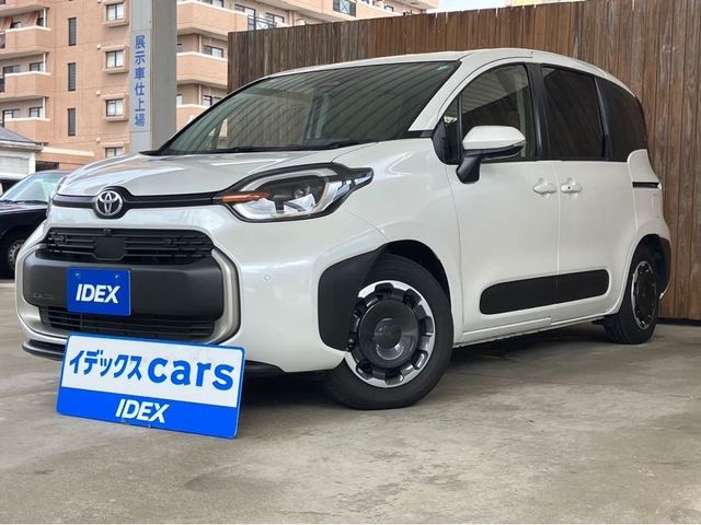 TOYOTA SIENTA HYBRID 2024