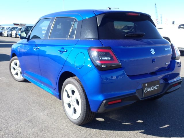 SUZUKI SWIFT 2023