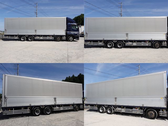 MITSUBISHI FUSOU SUPER GREAT 2012