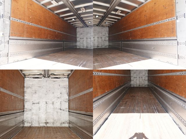 MITSUBISHI FUSOU SUPER GREAT 2012