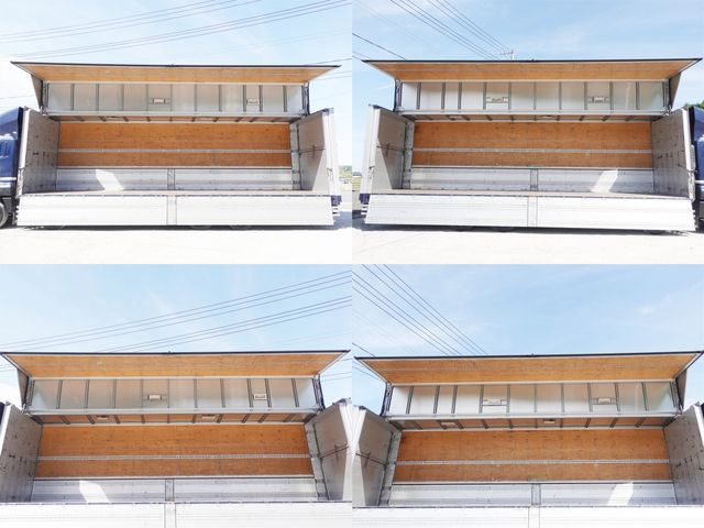 MITSUBISHI FUSOU SUPER GREAT 2012