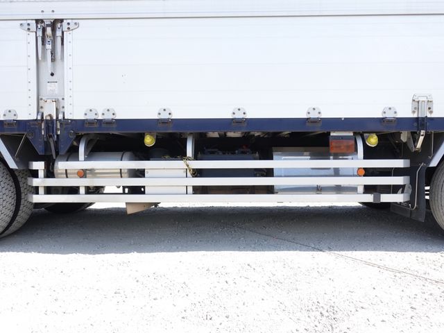 MITSUBISHI FUSOU SUPER GREAT 2012