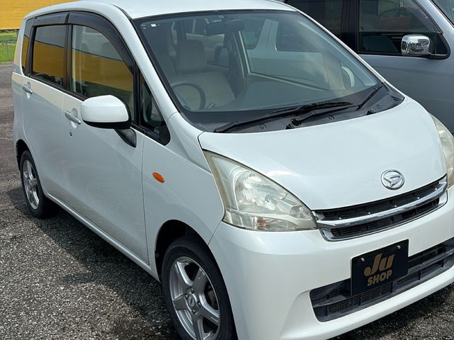 DAIHATSU MOVE 2011