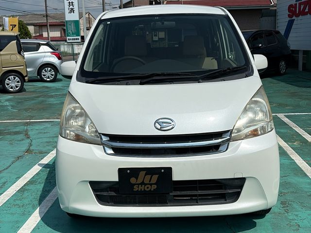 DAIHATSU MOVE 2011