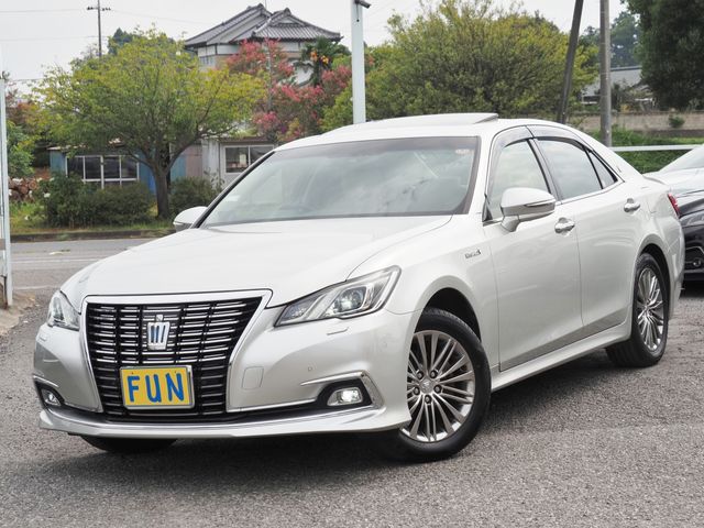 TOYOTA CROWN sedan hybrid 4WD 2016