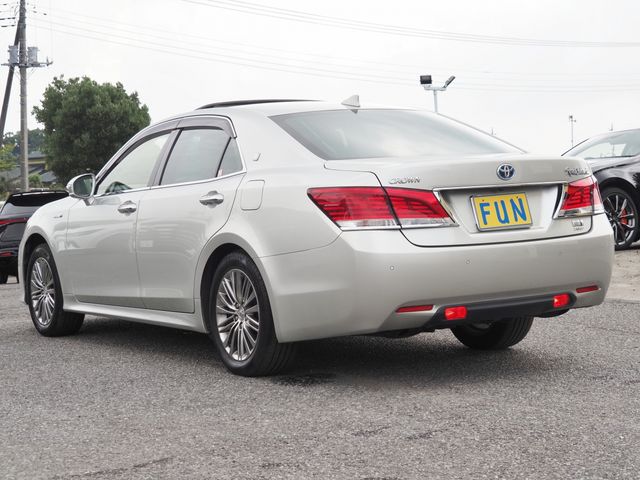 TOYOTA CROWN sedan hybrid 4WD 2016