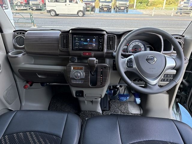 NISSAN NV100 CLIPPER RIO 4WD 2023