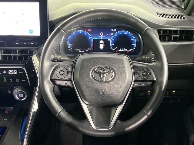 TOYOTA HARRIER 2WD 2022