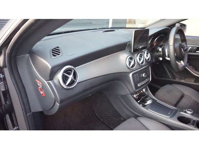 MERCEDES BENZ MERCEDES BENZ CLA class 2018