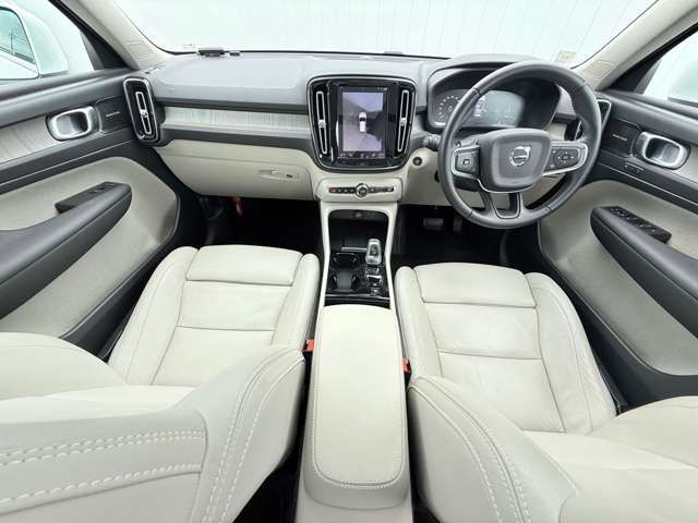 VOLVO VOLVO XC40 2020