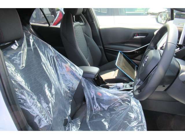 TOYOTA COROLLA SPORT HYBRID 2025