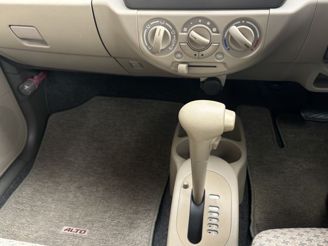 SUZUKI ALTO 2011