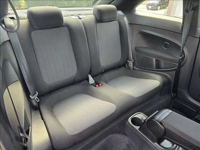 VOLKSWAGEN VOLKSWAGEN The BEETLE 2015