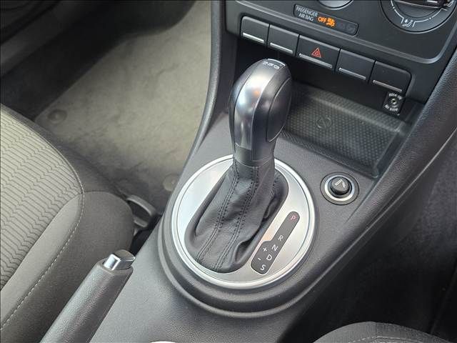 VOLKSWAGEN VOLKSWAGEN The BEETLE 2015