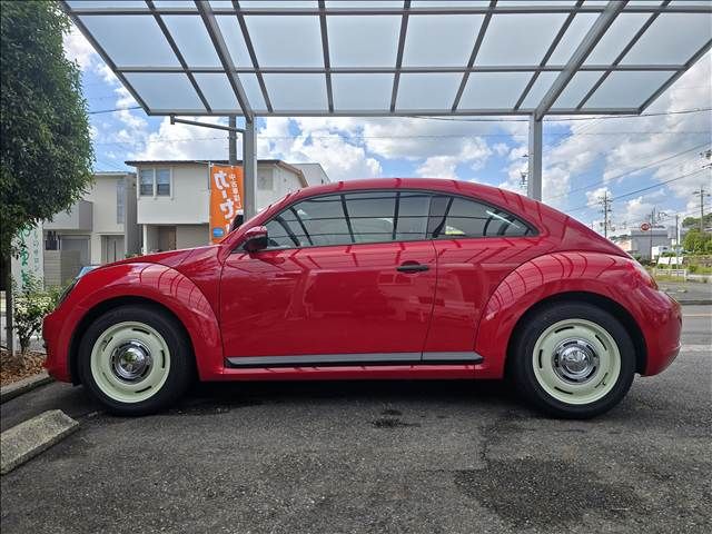 VOLKSWAGEN VOLKSWAGEN The BEETLE 2015