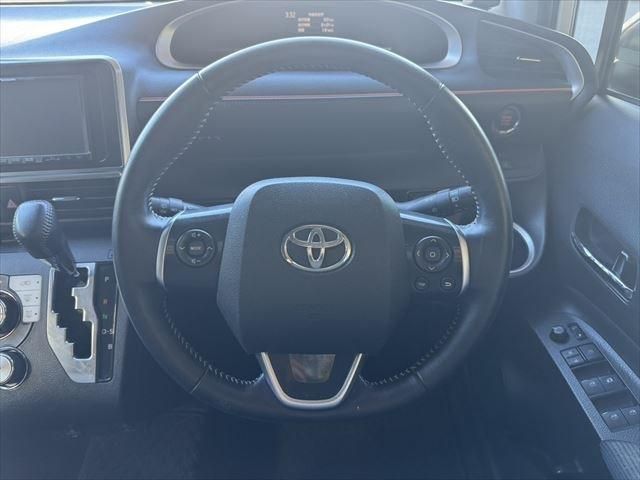 TOYOTA SIENTA 2015