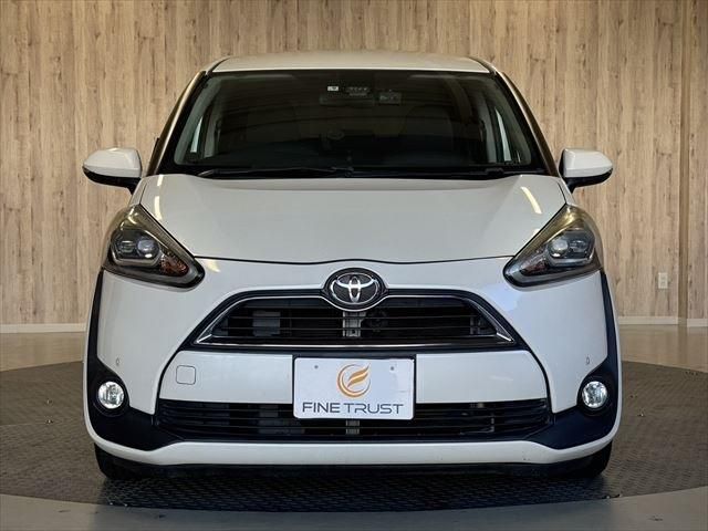 TOYOTA SIENTA 2015