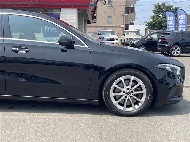 MERCEDES BENZ MERCEDES BENZ A class sedan 2019