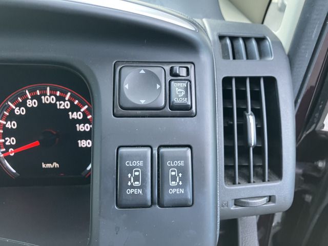 NISSAN SERENA  WG 2010