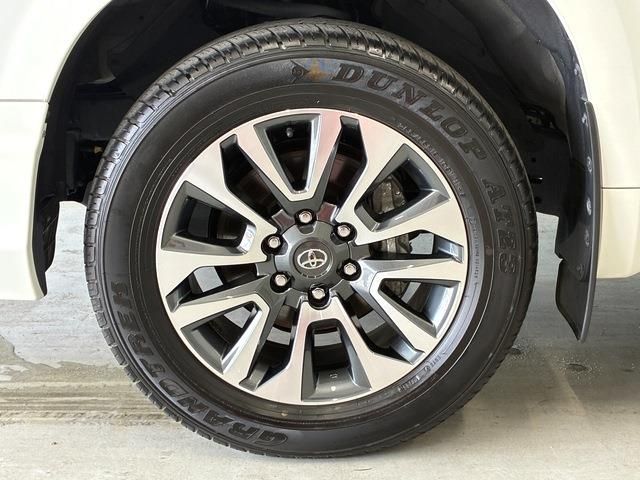 TOYOTA LANDCRUISER PRADO 2022